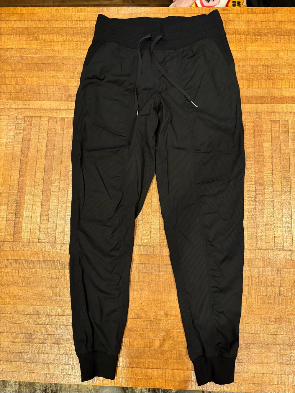 LuLulemon athletica women’s dance studio mid rise jogger.